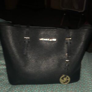 Women’s Michael kors purse